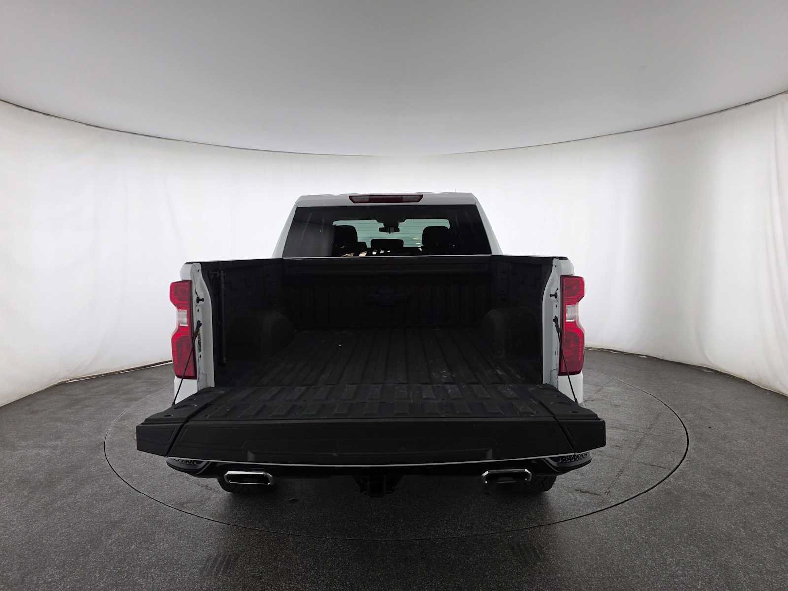 Used 2025 Chevrolet Silverado 1500 Custom Trail Boss AWD/4WD image 15