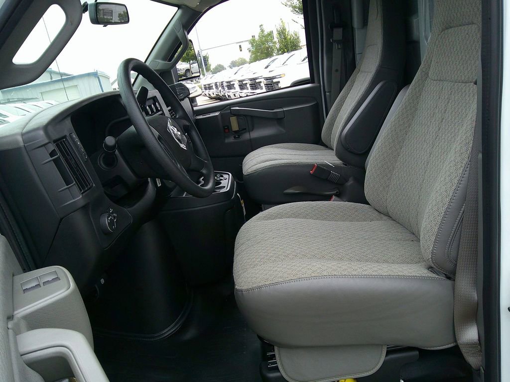 New 2025 GMC Savana 3500 w/ Power Convenience Package image 10