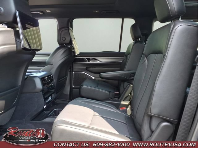 Certified 2024 Jeep Wagoneer Series II AWD/4WD image 23