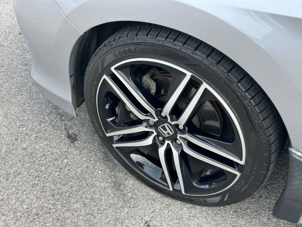 Used 2016 Honda Accord Sport image 9