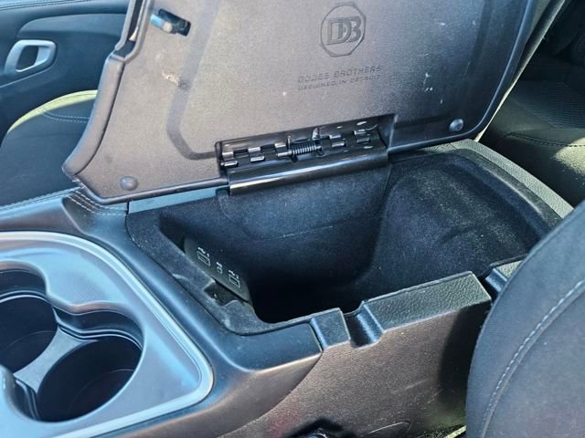 Used 2021 Dodge Challenger SXT w/ Driver Convenience Group image 26