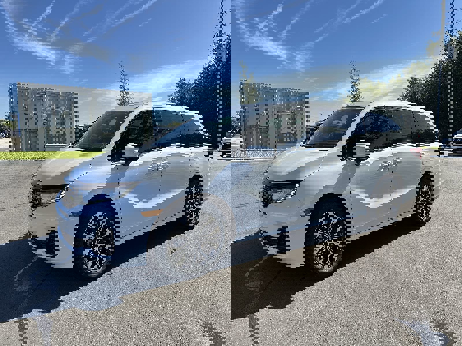 New 2026 Honda Odyssey Elite image 3