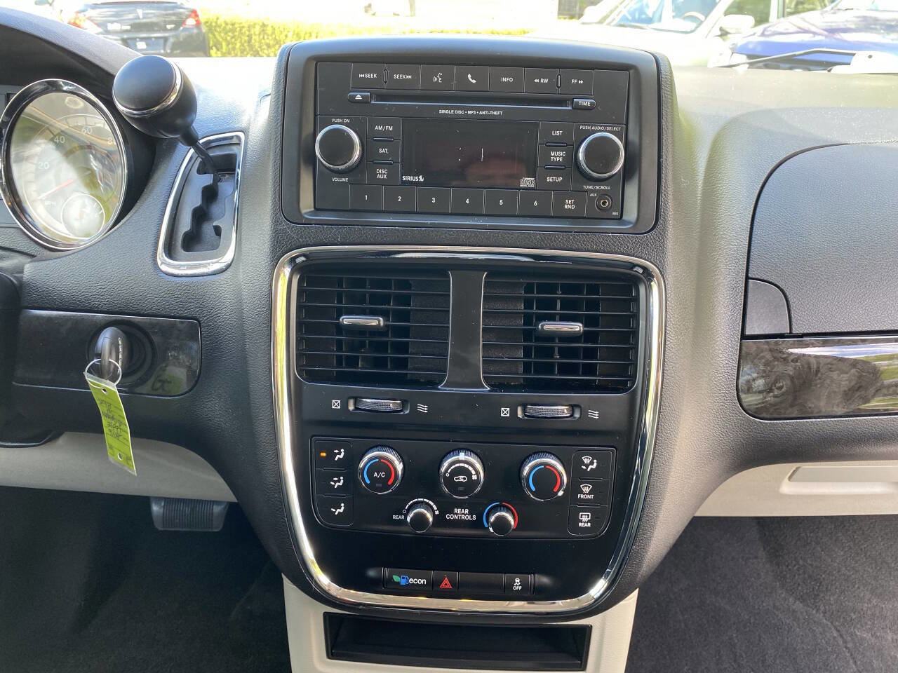 Used 2016 Dodge Grand Caravan SE w/ Quick Order Package 29E SE FWD image 17