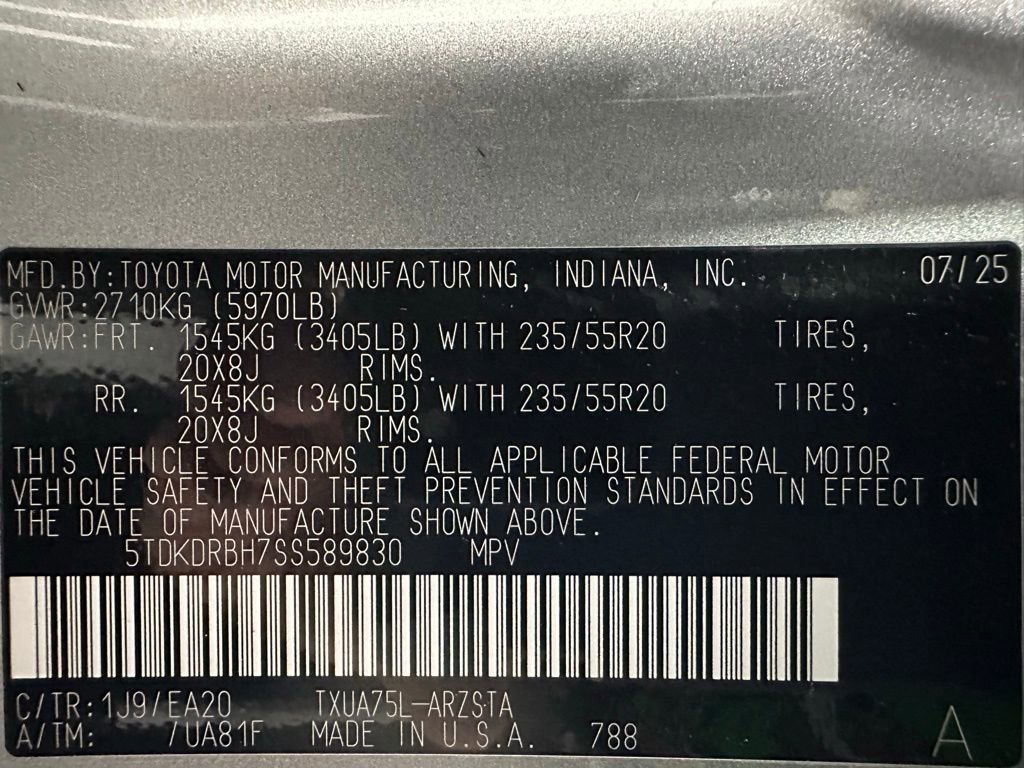 Used 2025 Toyota Highlander XSE AWD/4WD image 11