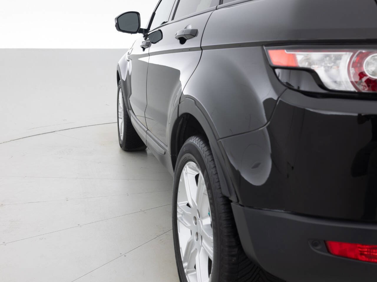Used 2015 Land Rover Range Rover Evoque Pure Plus AWD/4WD image 13