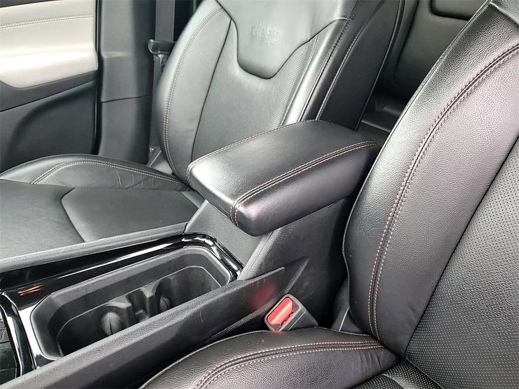 Used 2022 Jeep Compass Limited image 19