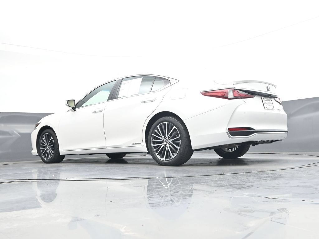 Used 2022 Lexus ES 300h w/ Premium Package FWD image 40