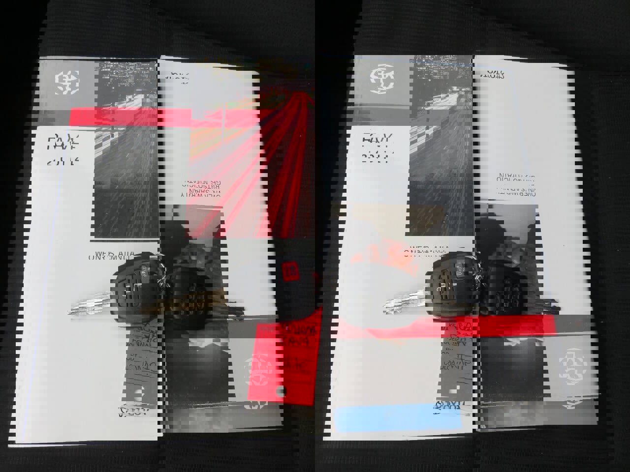 Used 2014 Toyota RAV4 XLE image 39