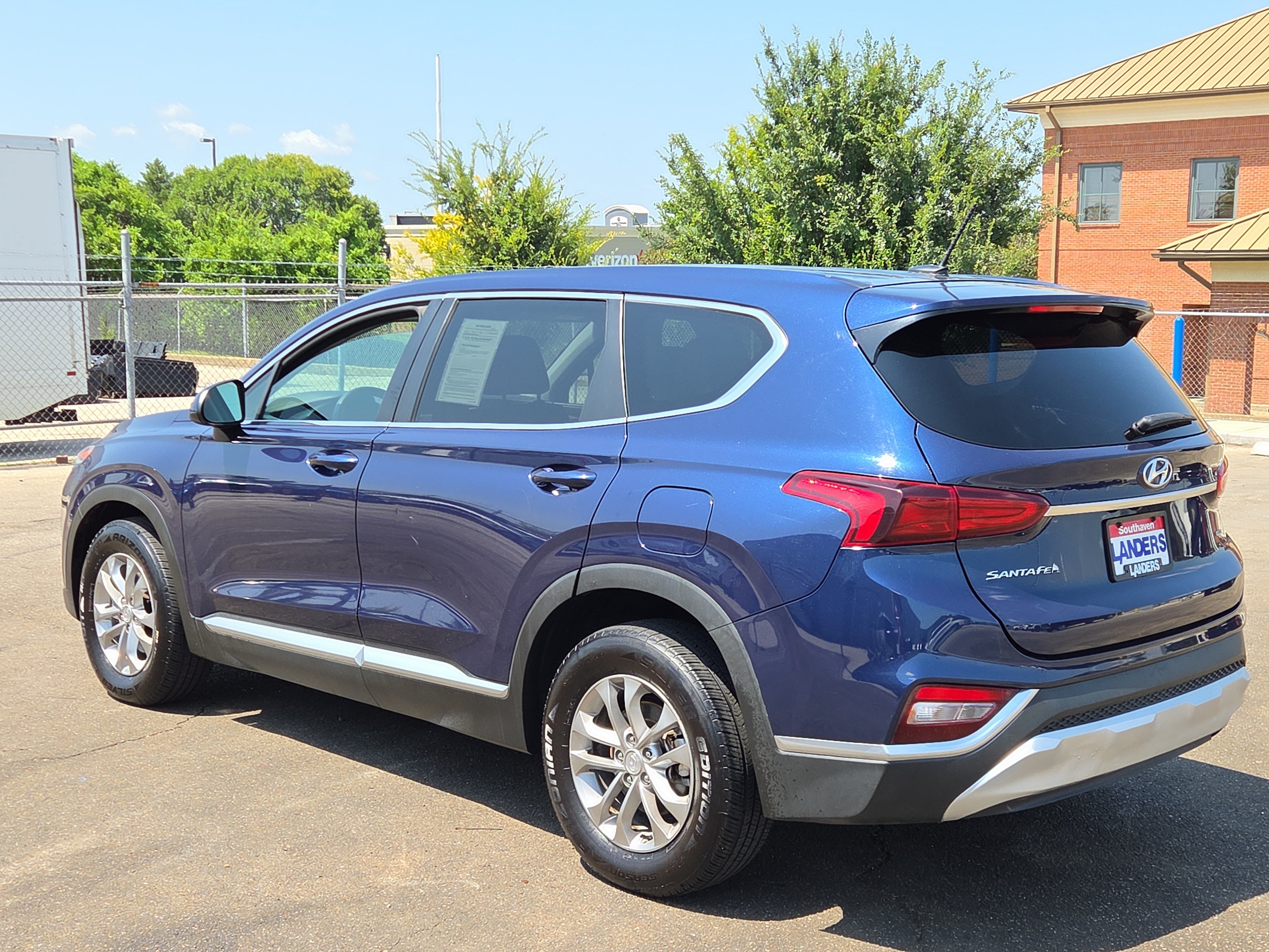 Used 2019 Hyundai Santa Fe SE AWD/4WD image 5