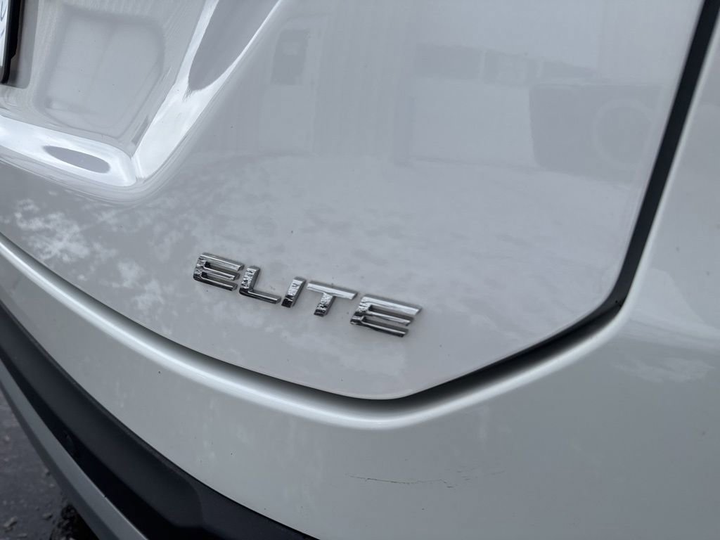 Used 2024 Honda Pilot Elite image 10