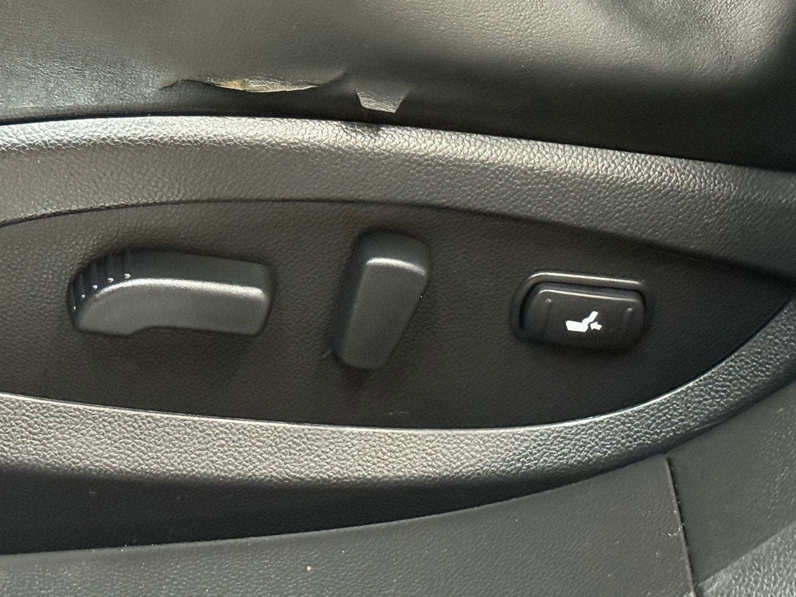 Used 2014 INFINITI QX70 3.7 w/ Premium Package image 18