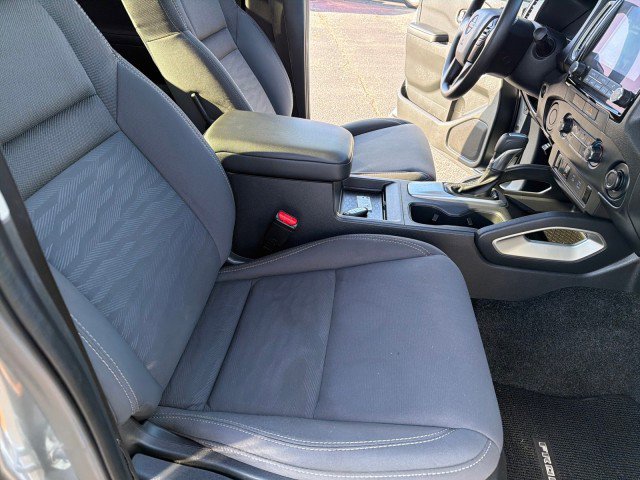 Used 2023 Nissan Frontier SV w/ Technology Package image 16