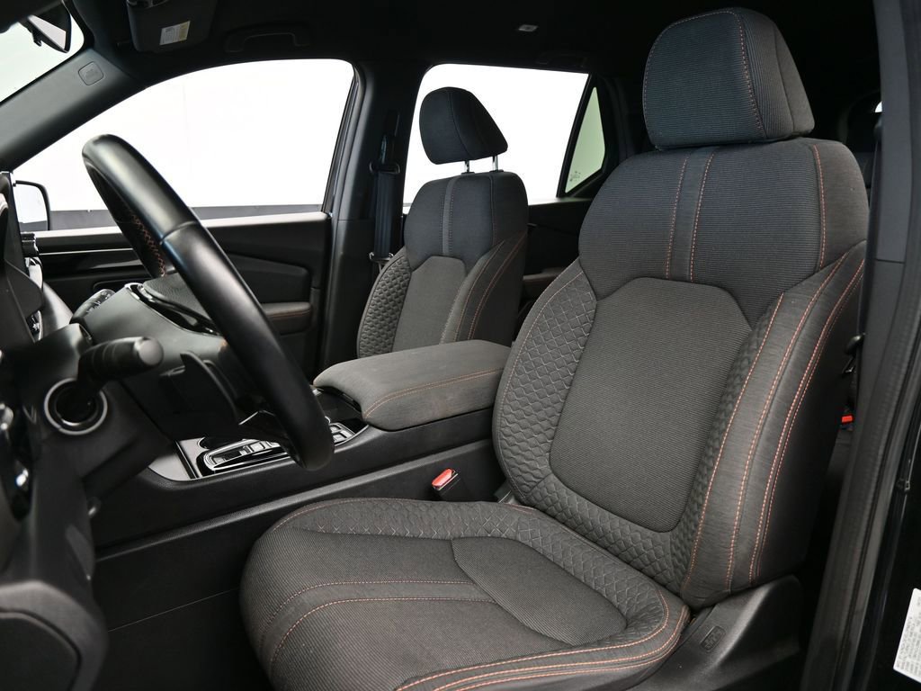 Used 2023 Honda Pilot Sport image 10