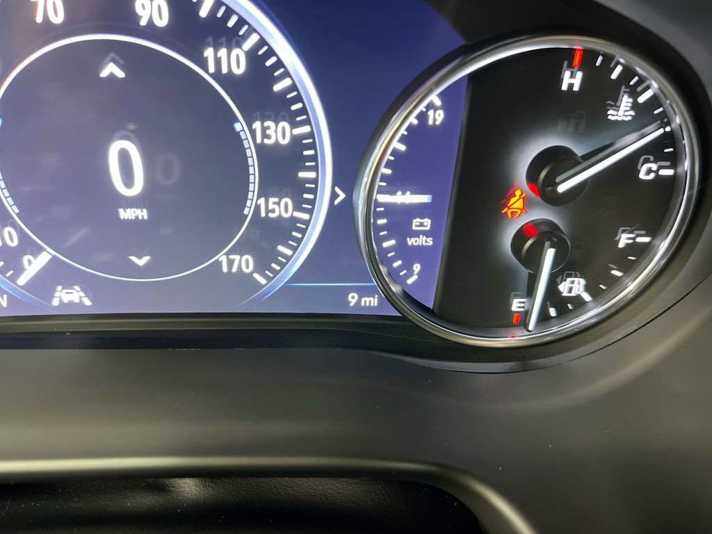 Used 2024 Buick Enclave Avenir AWD/4WD image 12