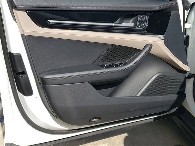 Certified 2025 Porsche Panamera image 18