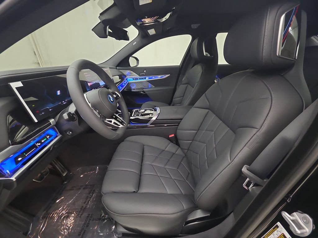 New 2026 BMW i7 xDrive60 w/ Executive Package AWD/4WD image 13