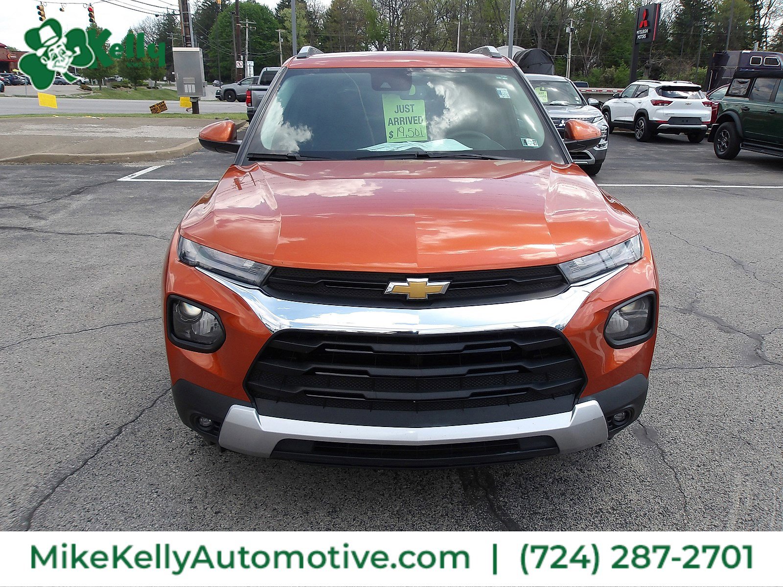 Used 2023 Chevrolet TrailBlazer LT w/ Convenience Package FWD image 2
