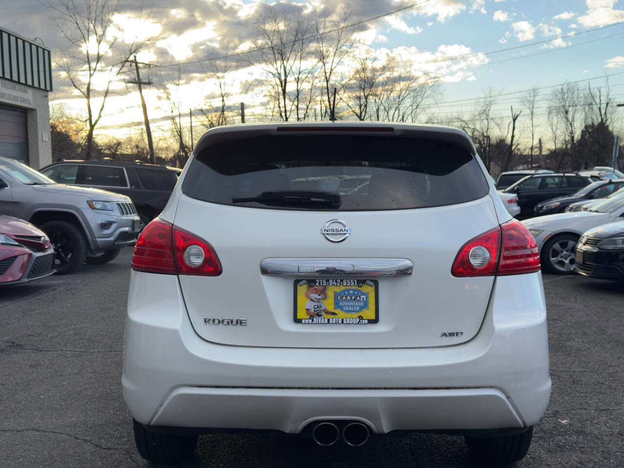 Used 2011 Nissan Rogue S Krom Edition image 5