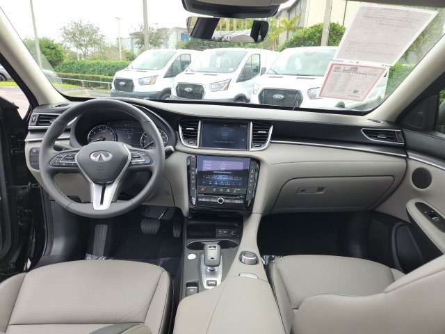 Used 2025 INFINITI QX50 Luxe image 22