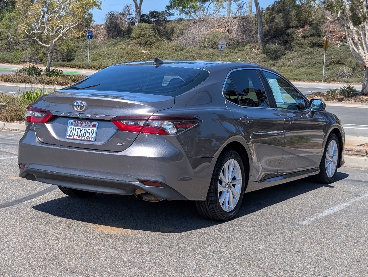 Used 2024 Toyota Camry LE w/ Convenience Package FWD image 13