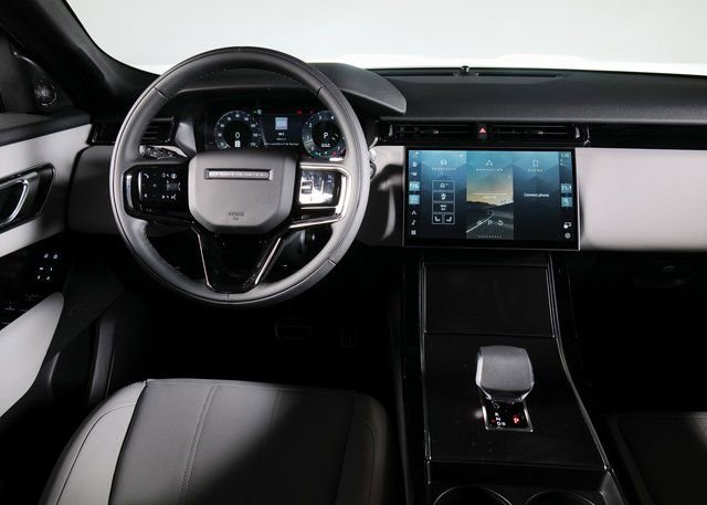 New 2026 Land Rover Range Rover Velar Dynamic SE image 10