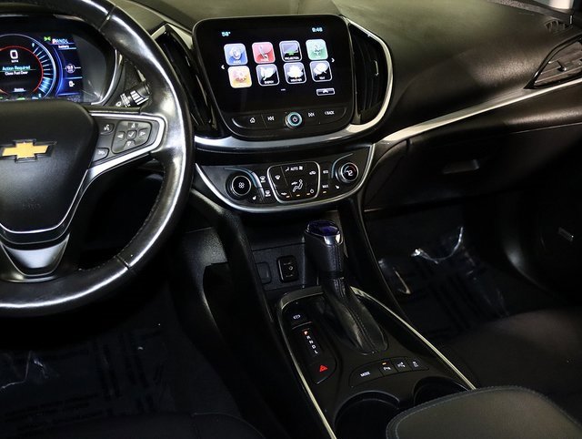 Used 2018 Chevrolet Volt Premier w/ Driver Confidence Package image 16