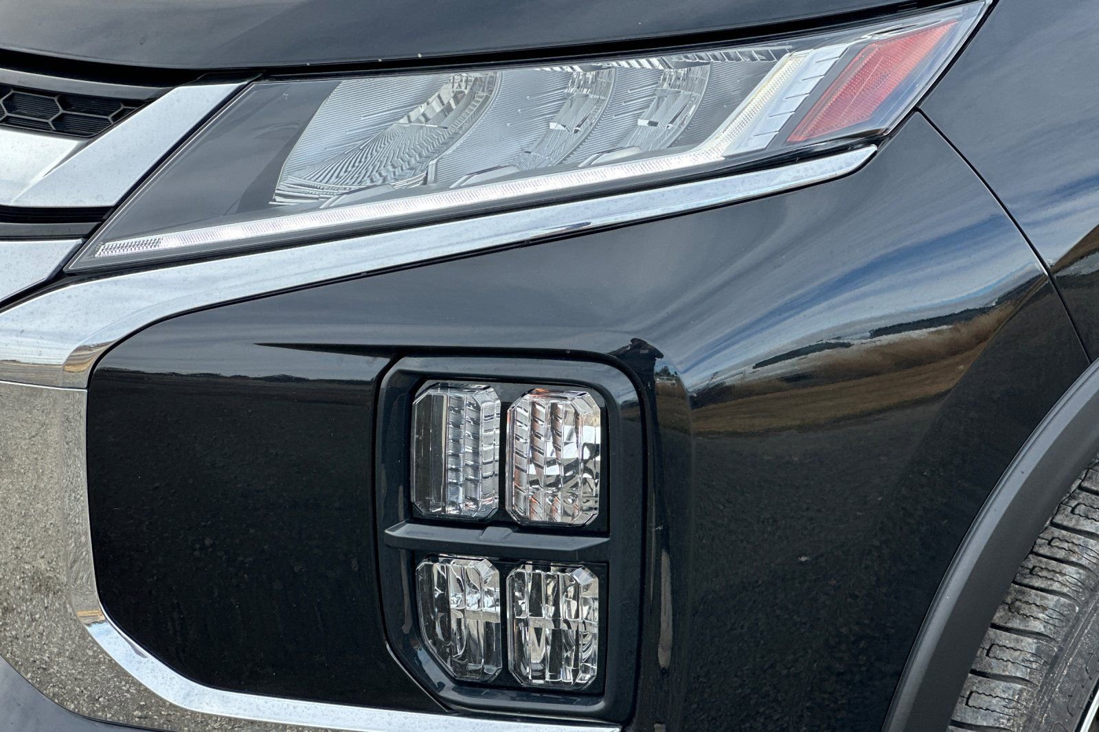 Used 2024 Mitsubishi Outlander Sport SE image 46