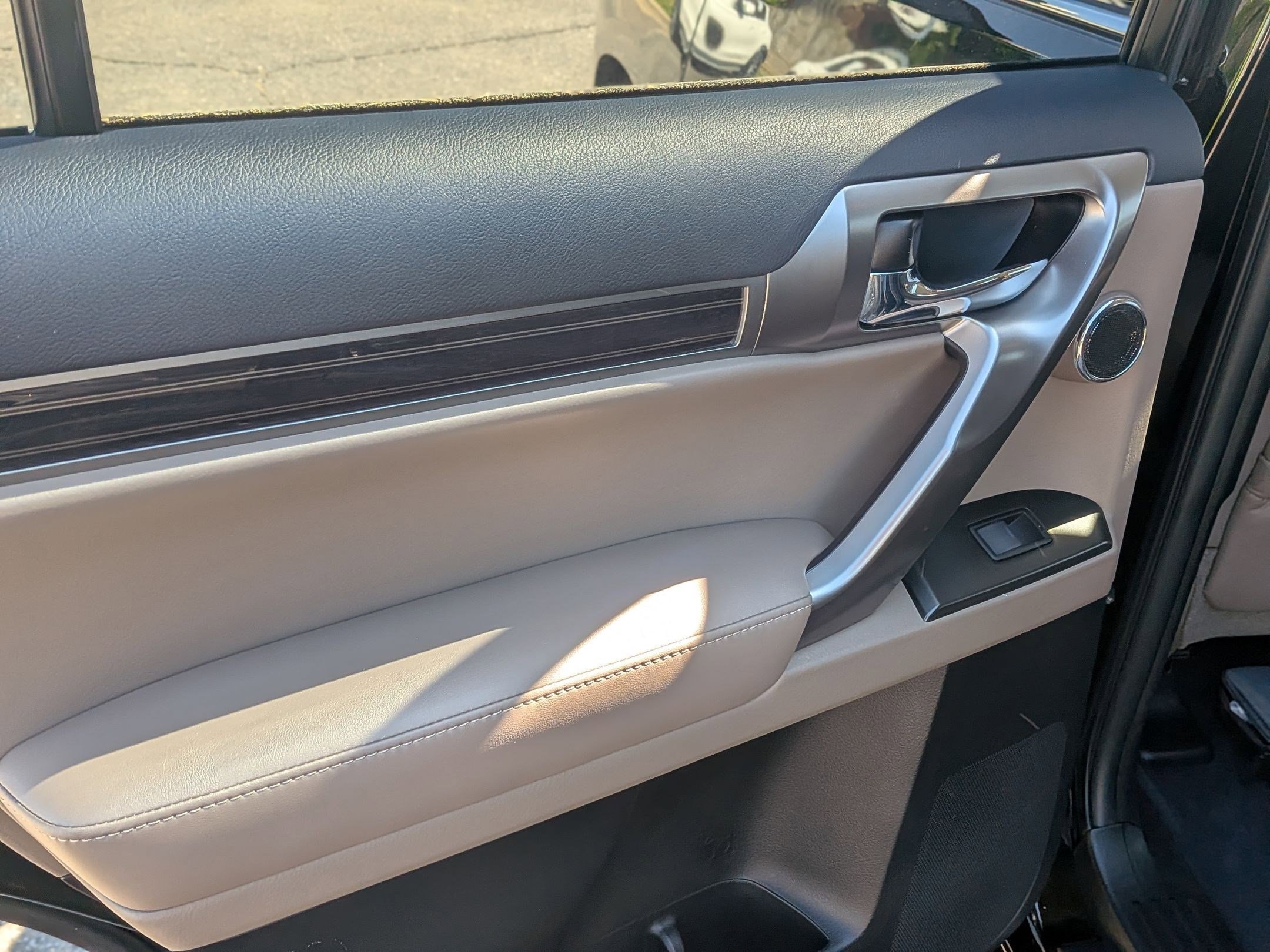 Used 2022 Lexus GX 460 Premium AWD/4WD image 27