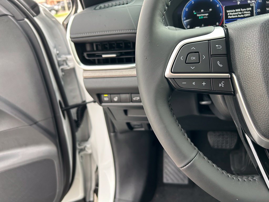 Used 2026 Toyota Grand Highlander AWD image 17