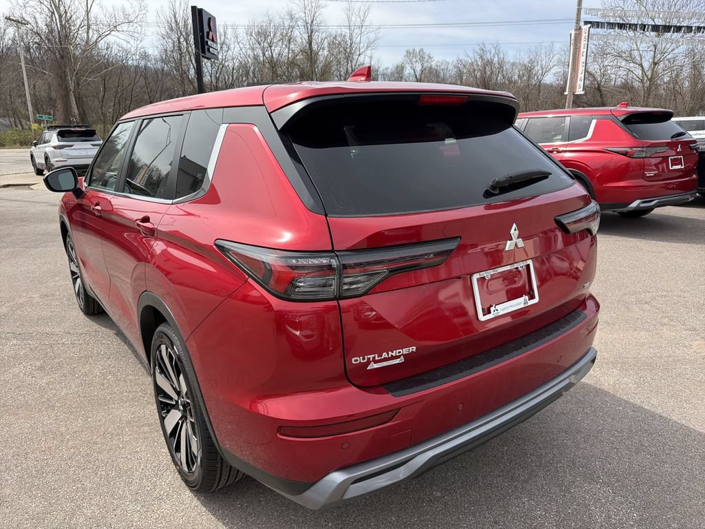 New 2026 Mitsubishi Outlander SE AWD/4WD image 6