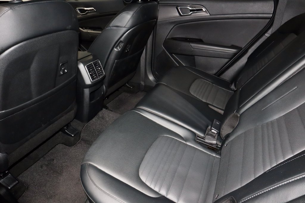 Used 2024 Kia Sportage SX FWD image 22