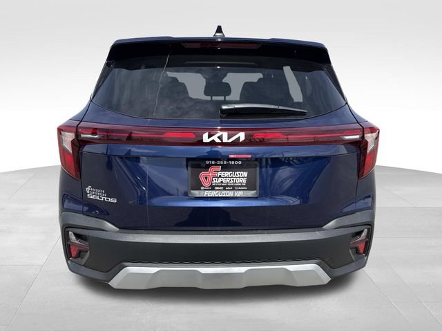 New 2026 Kia Seltos LX FWD image 4