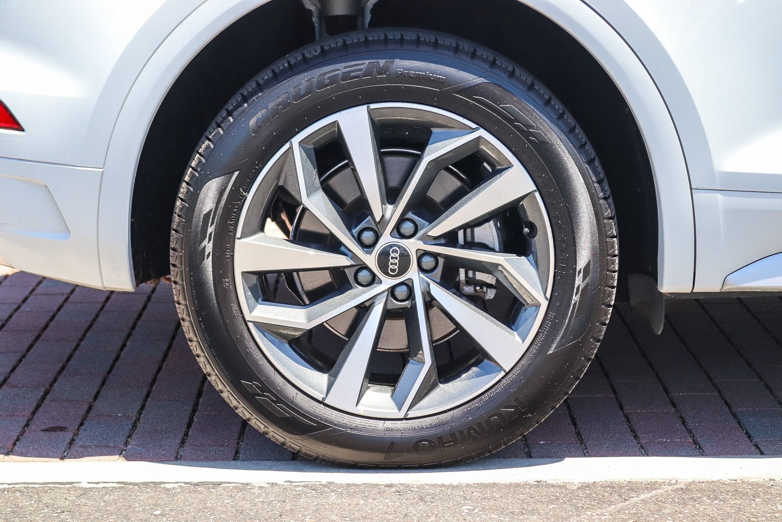 Certified 2023 Audi Q5 2.0T Premium w/ Convenience Package AWD/4WD image 10