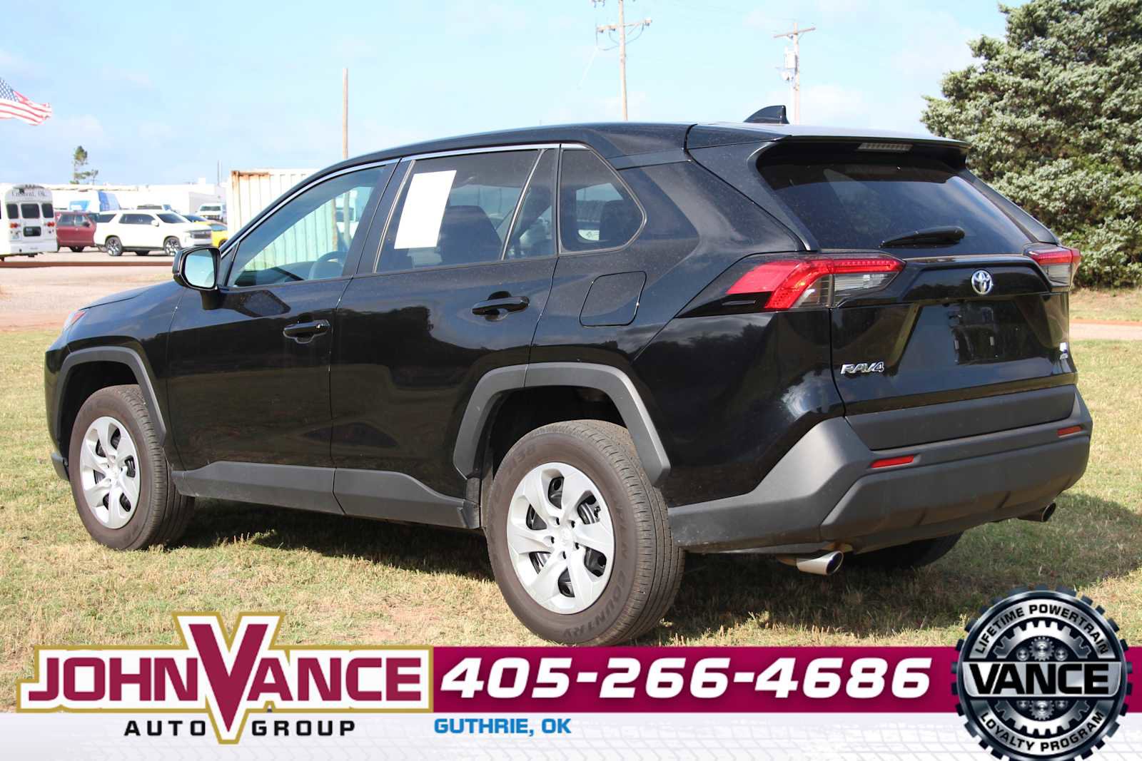 Used 2025 Toyota RAV4 LE AWD/4WD image 6