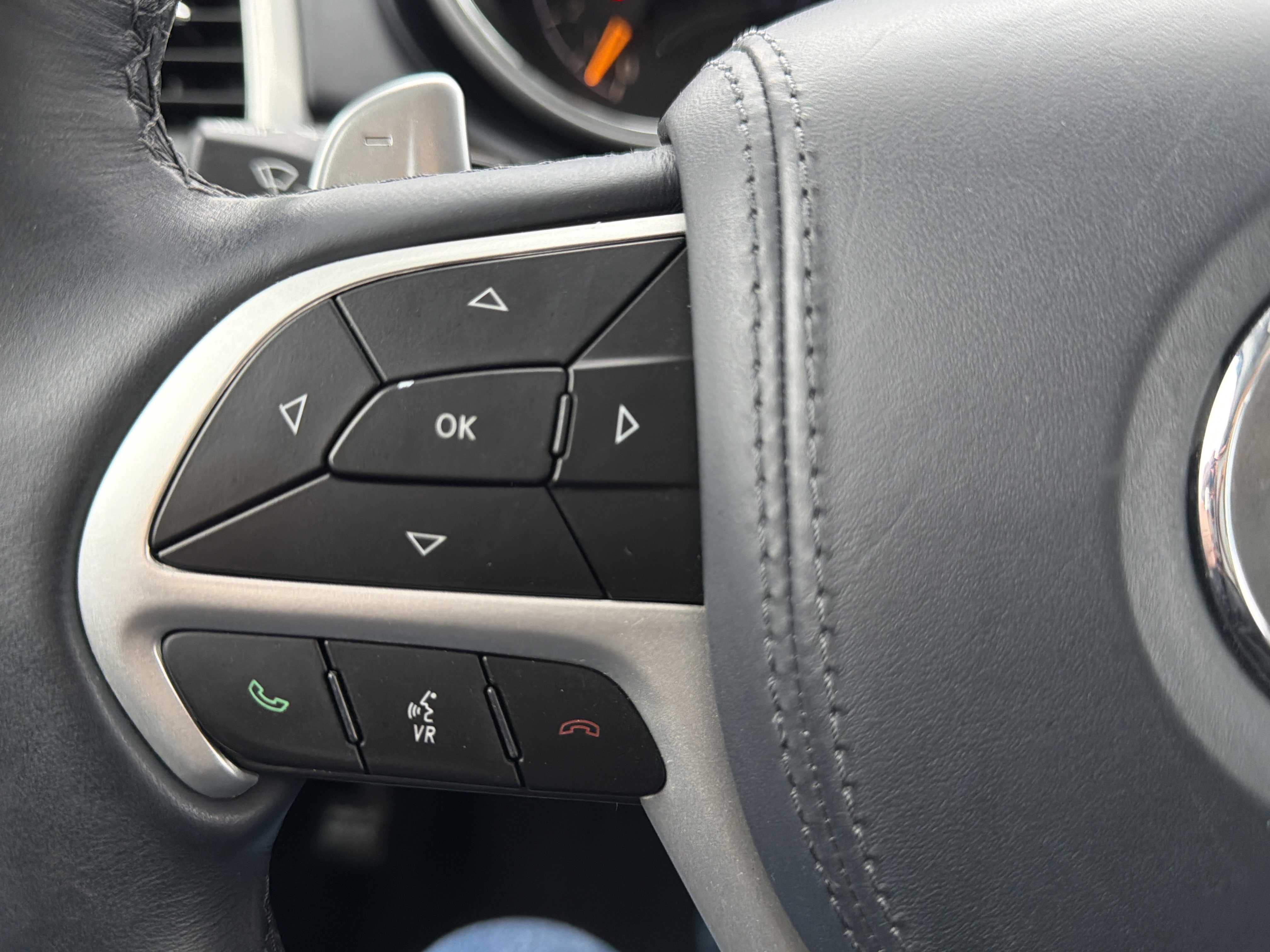 Used 2020 Jeep Grand Cherokee Summit image 16