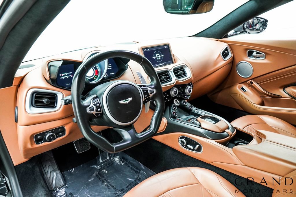 Used 2021 Aston Martin V8 Vantage Roadster RWD image 5