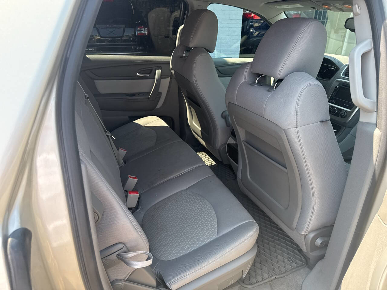 Used 2013 GMC Acadia SLE image 5