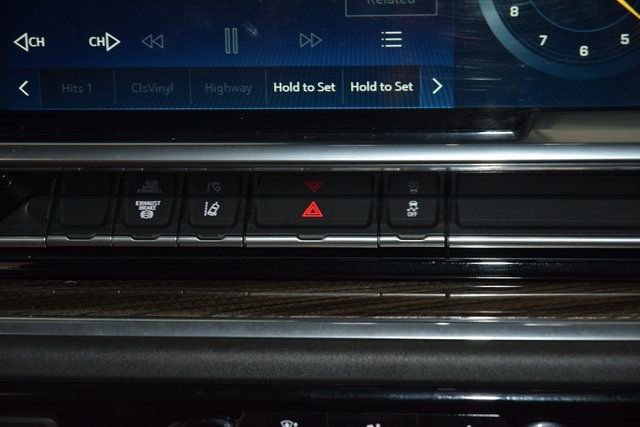 Used 2024 Chevrolet Silverado 3500 LT image 21