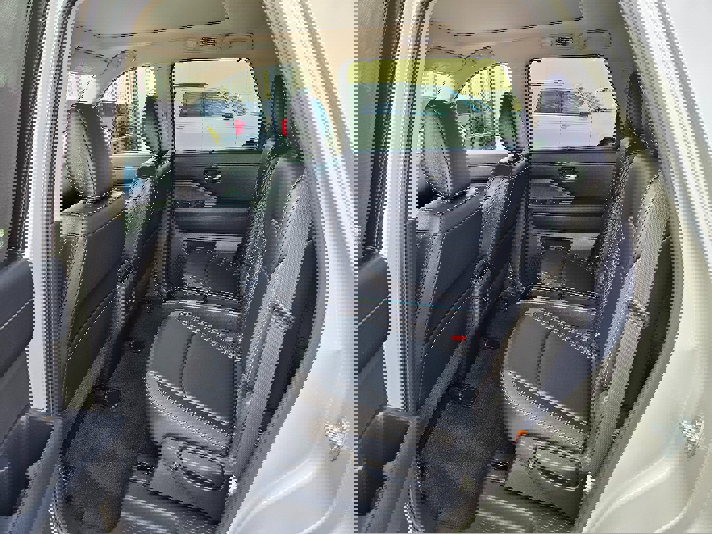 Used 2025 Nissan Pathfinder SL w/ SL Premium Package image 20