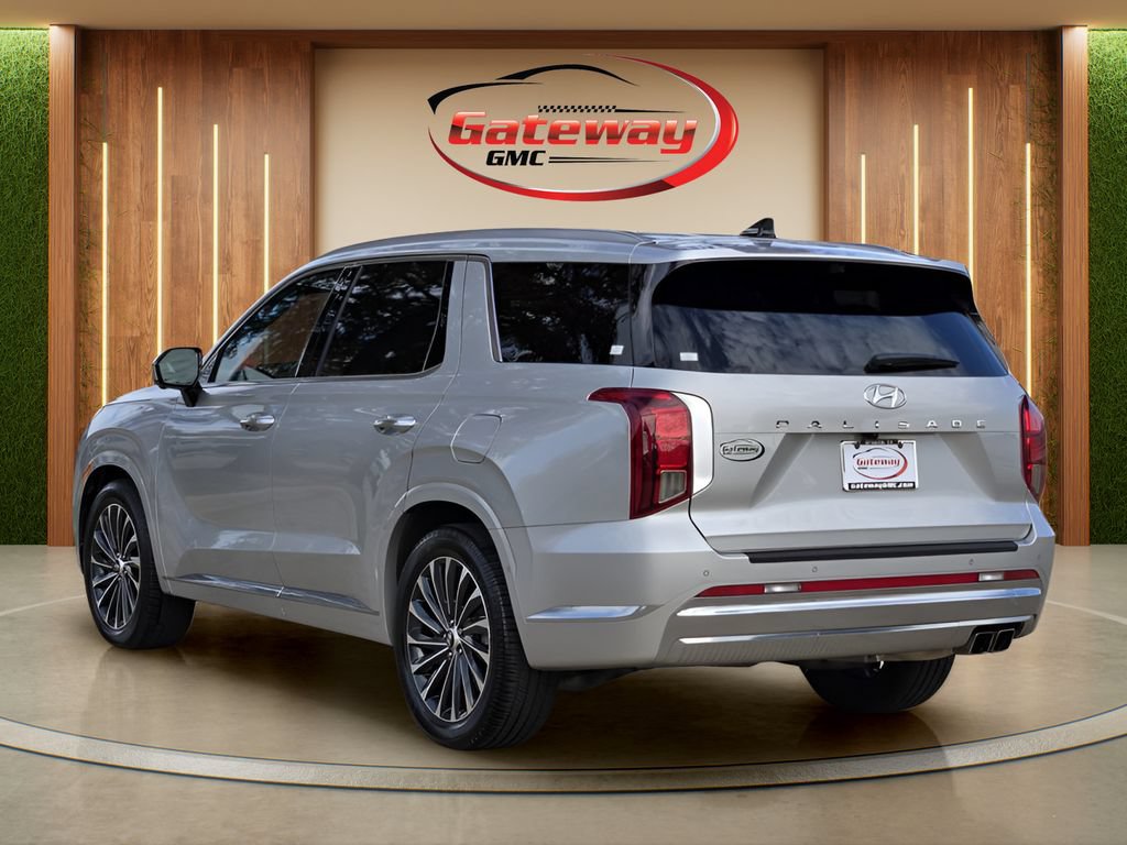 Used 2023 Hyundai Palisade Calligraphy FWD image 7