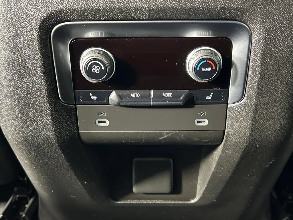 Used 2024 Chevrolet Suburban RST w/ Luxury Package AWD/4WD image 20