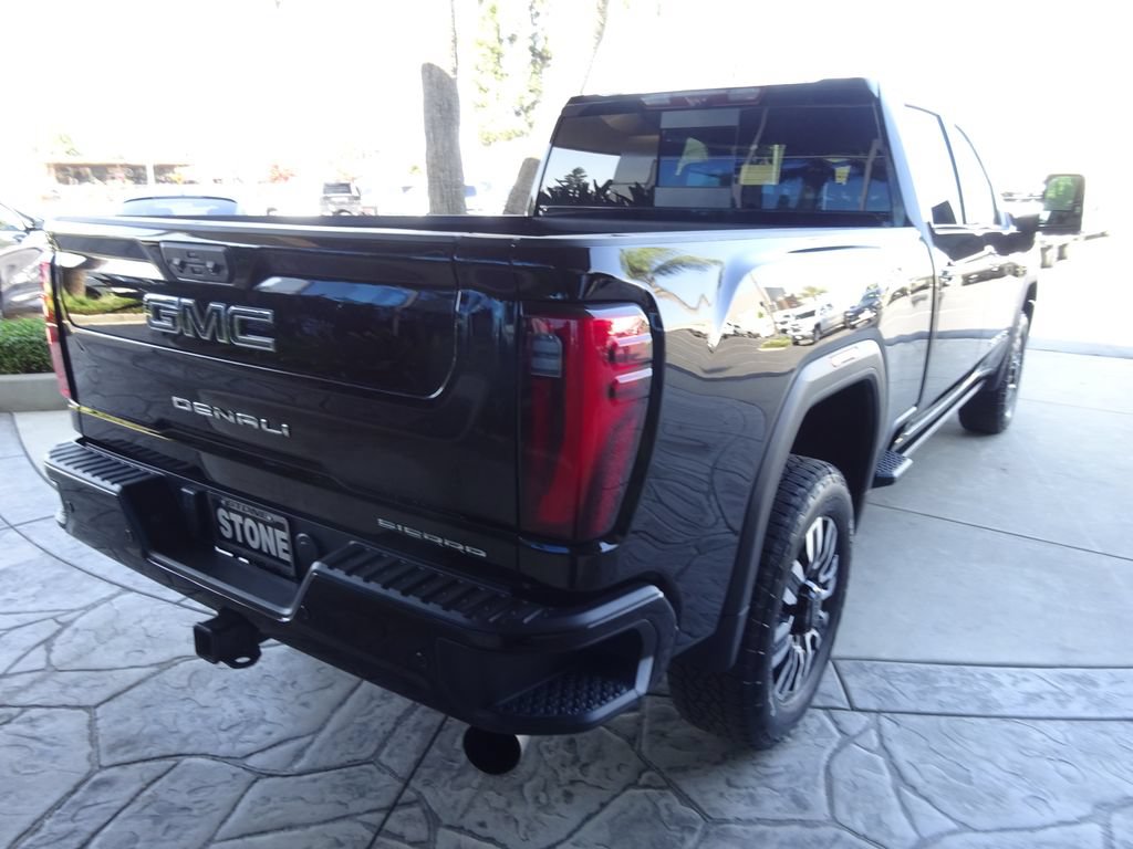 Certified 2025 GMC Sierra 2500 Denali Ultimate AWD/4WD image 11