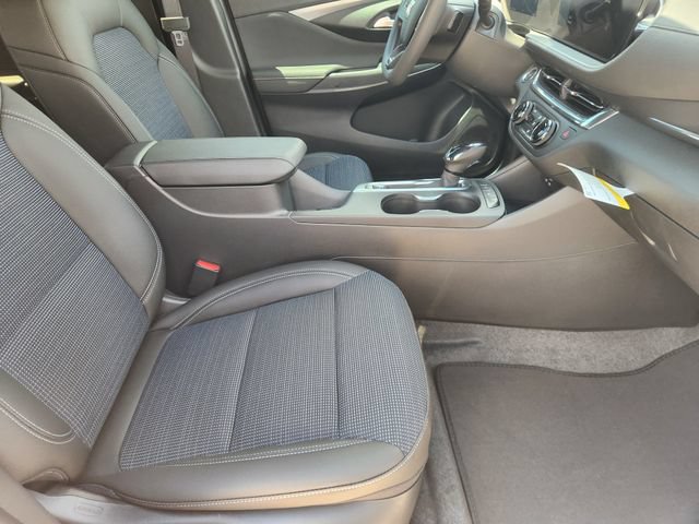 New 2026 Buick Envista Preferred FWD image 12