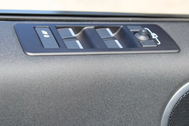 Used 2024 Land Rover Discovery S AWD/4WD image 11