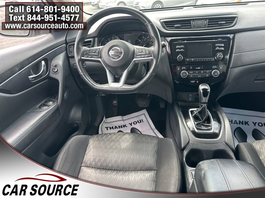 Used 2017 Nissan Rogue SV image 15