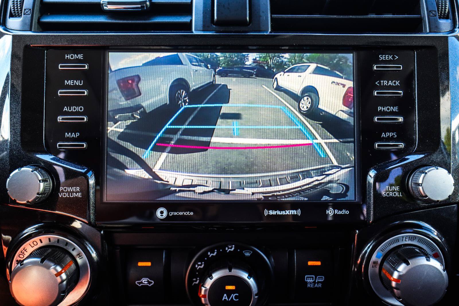 Used 2020 Toyota 4Runner Venture w/ Moonroof Package AWD/4WD image 10