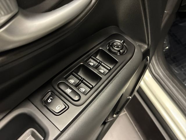 Used 2023 Jeep Renegade Altitude AWD/4WD image 11