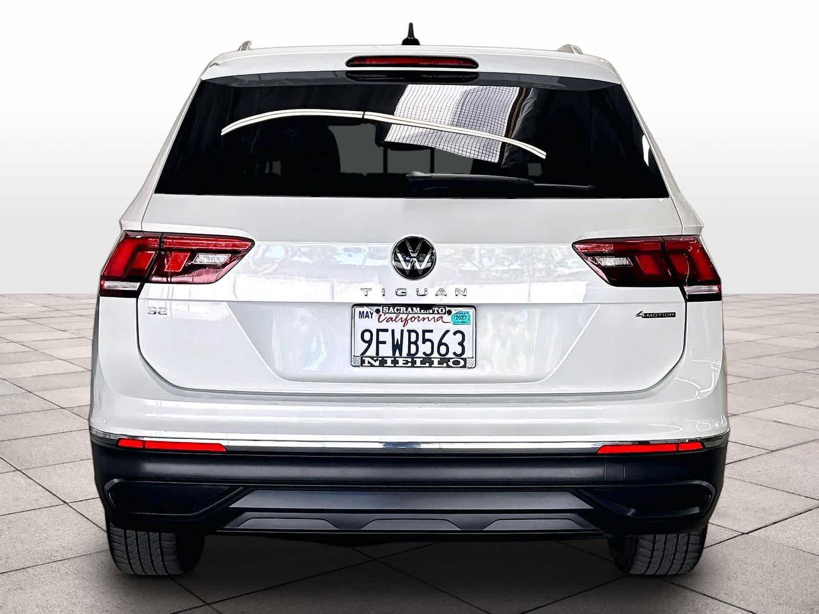 Used 2023 Volkswagen Tiguan SE AWD/4WD image 8