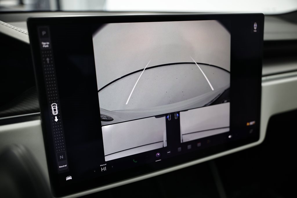 Used 2022 Tesla Model S Plaid image 40
