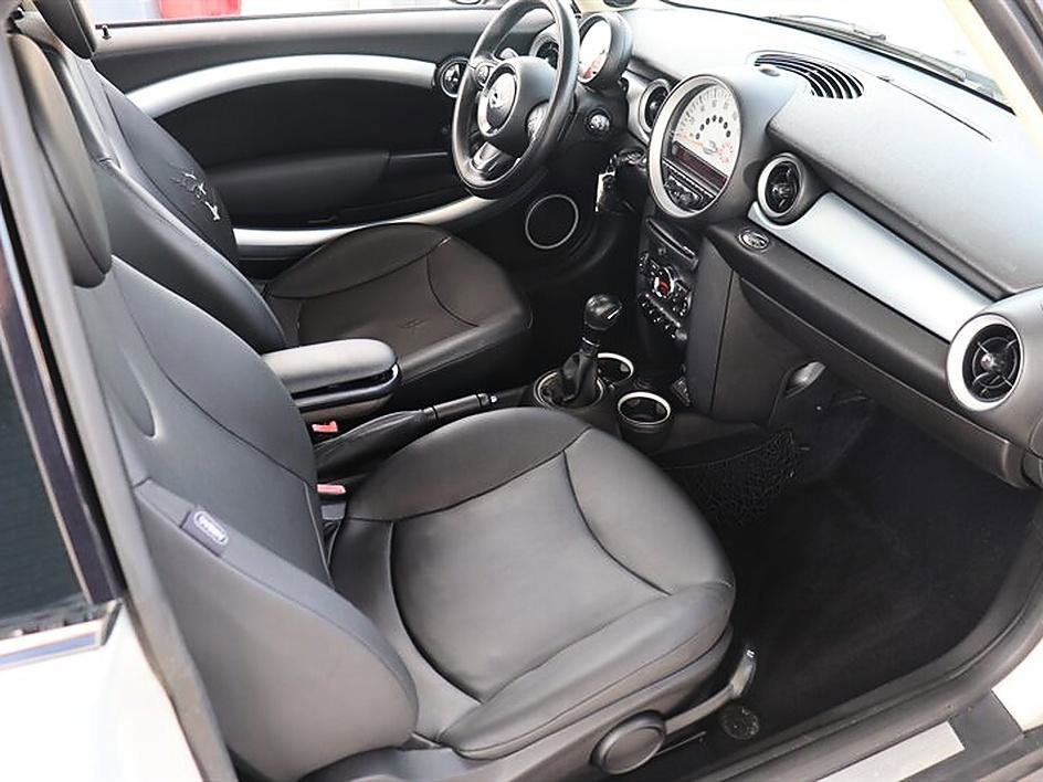 Used 2013 MINI Cooper Hardtop image 12